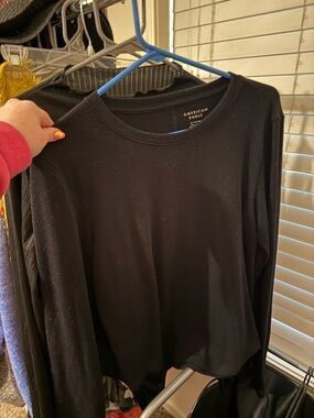 American Eagle Outfitters Black Long Sleeve Tee